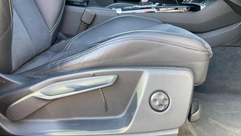 Audi Q5 40 TDI Quattro S Line 5dr S Tronic Diesel Estate